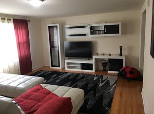 3450 W Bryn Mawr Ave APT 2S, Chicago, IL 60659