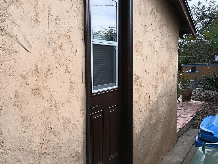 4646 Fort Davis St #B — Photo 1