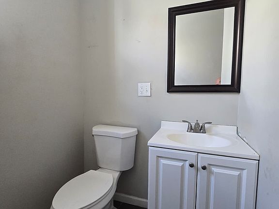 5th image of 887 Springfield Ave #3B