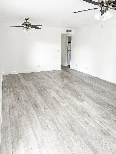 2 bed, 2.0 bath, 1000 sqft, $2,000 — Photo 4