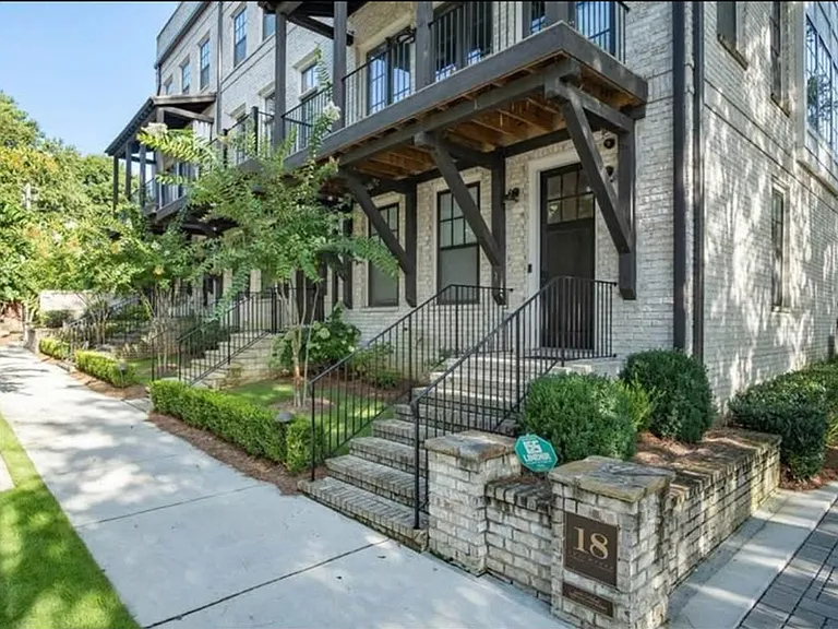 18 Peachtree Ave NE #1 — Photo 25