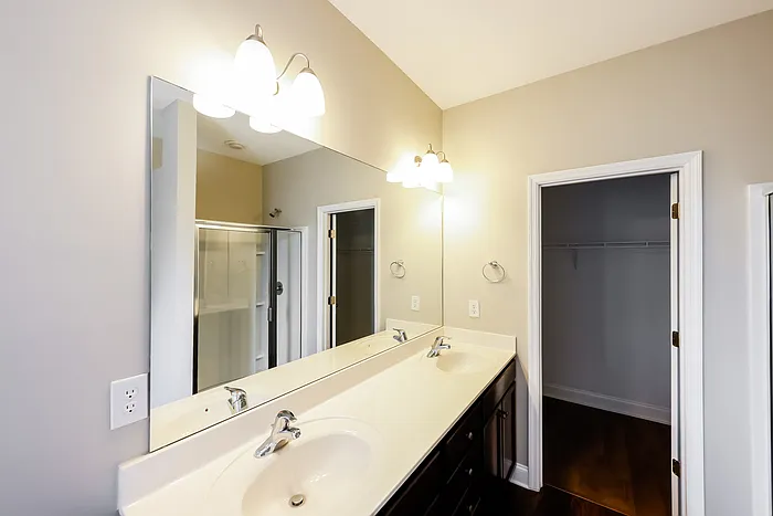 306 Addison Ct — Photo 6