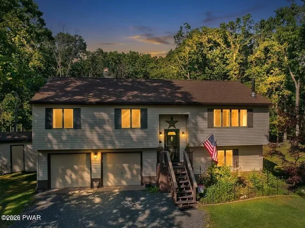 103 Jack Pine Ct, Milford, PA 18337