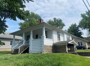 705 W Walnut St, Carbondale, IL 62901