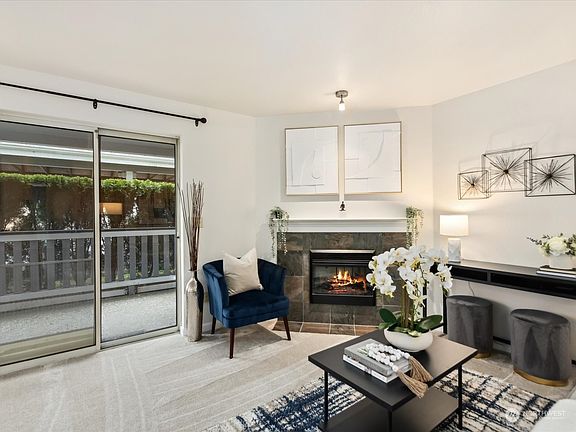 2nd image of 17122 44th Avenue W #D102