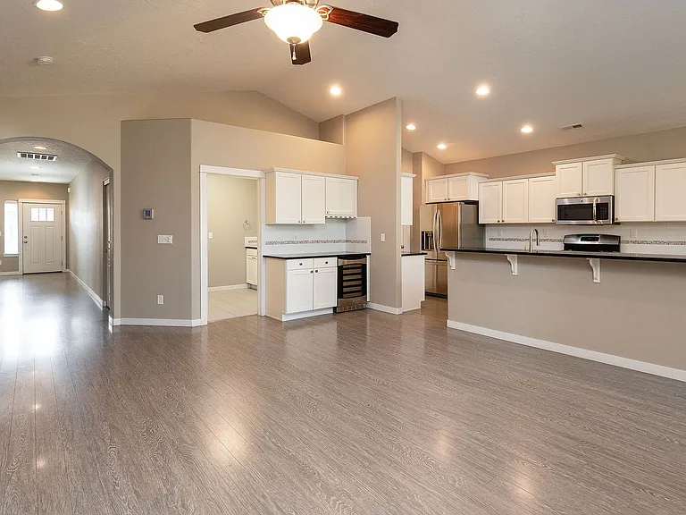 21142 Azalia Ave — Photo 3