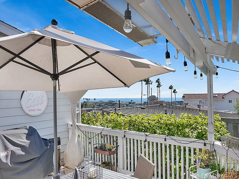33841 Golden Lantern St — Photo 14