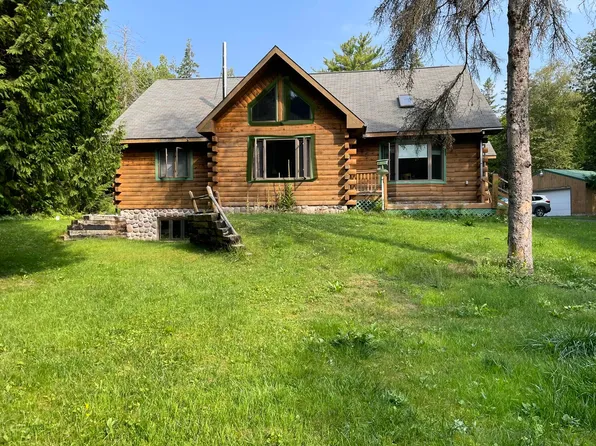 1634 W Gros Cap Rd, Saint Ignace, MI 49781