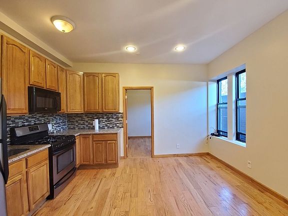 2nd image of 25-16 18th St #9
