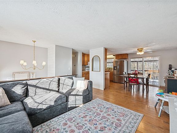 5th image of 3089 Countryside Dr