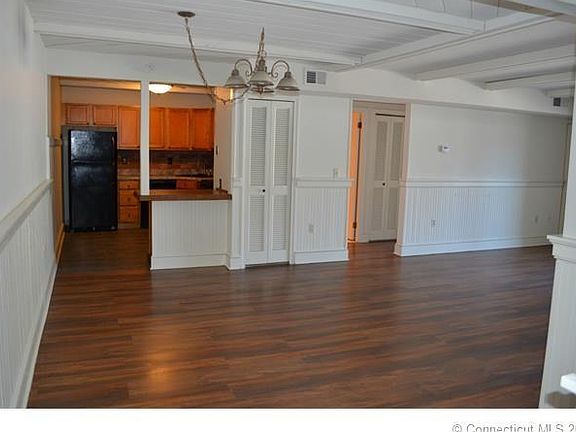 3rd image of 803 Twin Circle Dr Unit 803