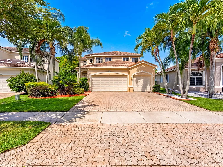 6775 SW 195th Ave — Photo 41