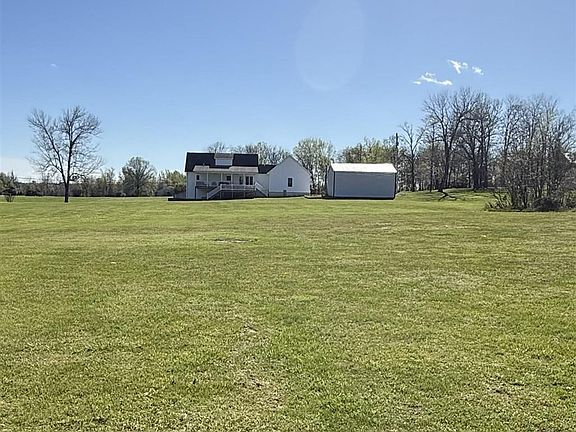 3rd image of 300 Blair Rd