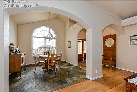 4th image of 321 N Shores Cir