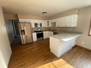 3010 Northbrook Dr, Middleton, WI 53562