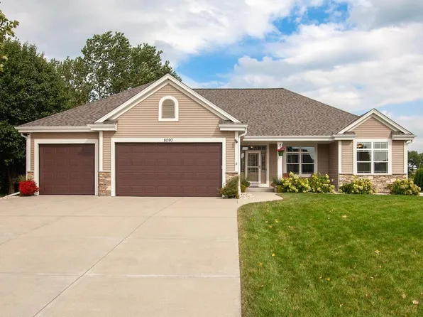 N8090 Preserve Park DRIVE, Ixonia, WI 53036