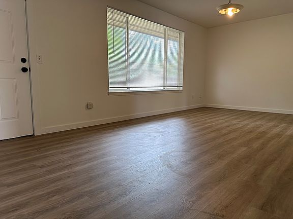 3rd image of 1207 Beach Ave #5