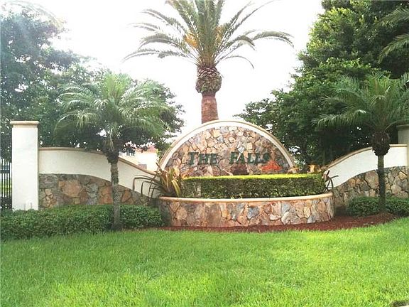 3rd image of 641 Sand Creek Cir