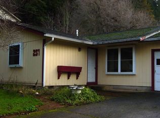 251 Silver Loop, Silverton, OR 97381