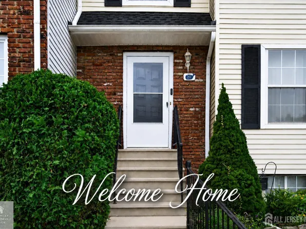 20 Karwatt Ct, Sayreville, NJ 08872