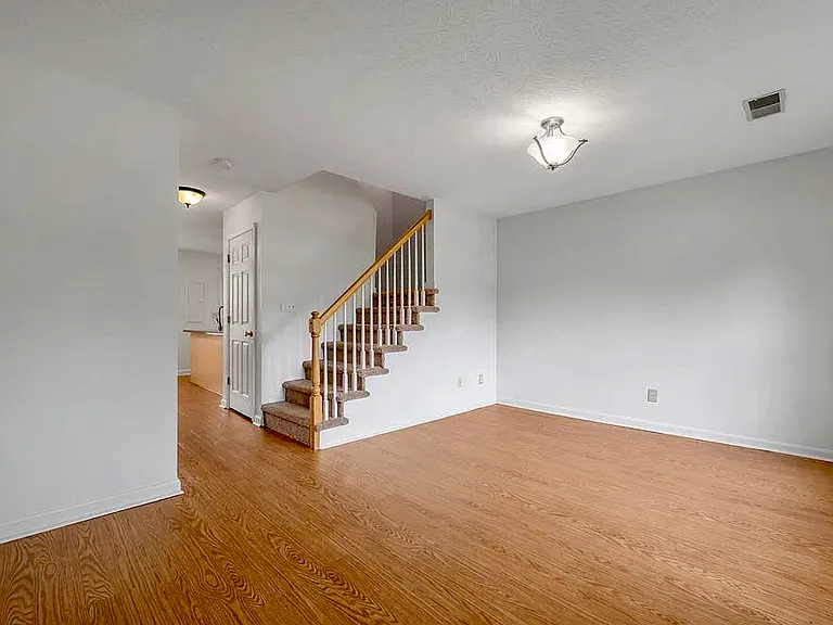 202 S Gratz St — Photo 5