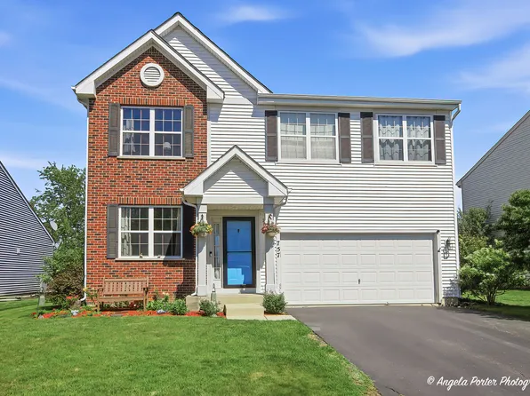 757 Beethoven St, Volo, IL 60073