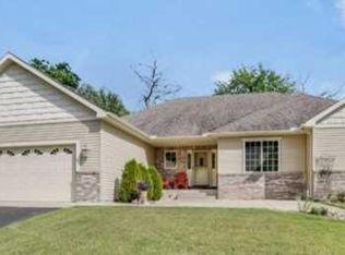 19491 Rawlins Cir NW, Elk River, MN 55330