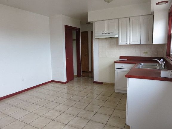 3rd image of 6022 W Fullerton Ave APT 4