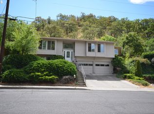1610 E 14th St, The Dalles, OR 97058