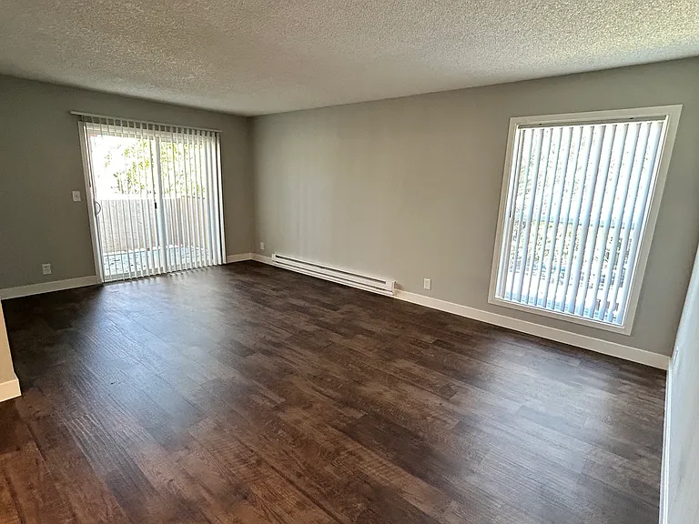 3295 Brookdale Dr #4 — Photo 13