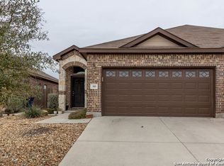 355 Creekside Curv, New Braunfels, TX 78130