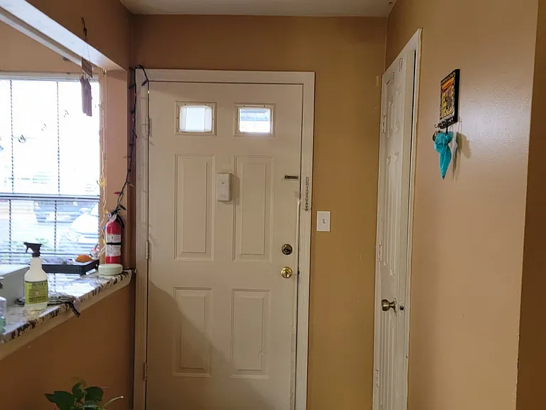 1202 Woodbridge Commons Way #1202 — Photo 1