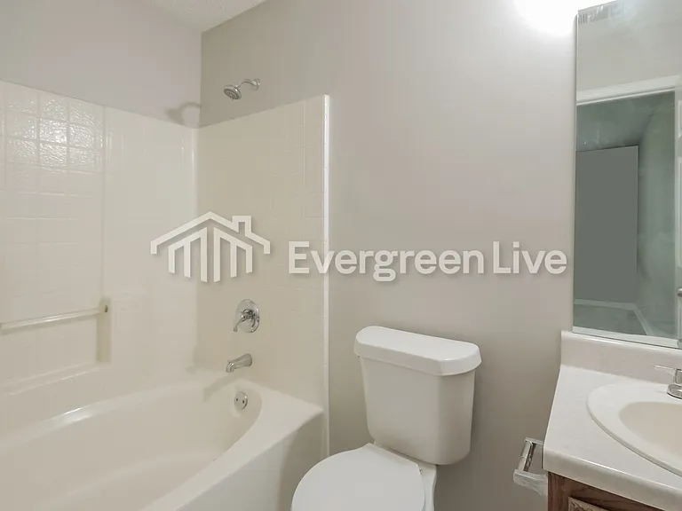 7064 Stoneridge Dr — Photo 10