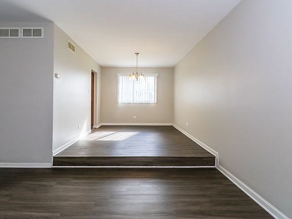 5th image of 6159 White Birch Ln