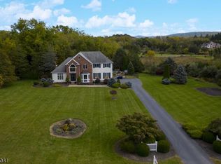 2 Spring Hunter Ct, Andover, NJ 07821