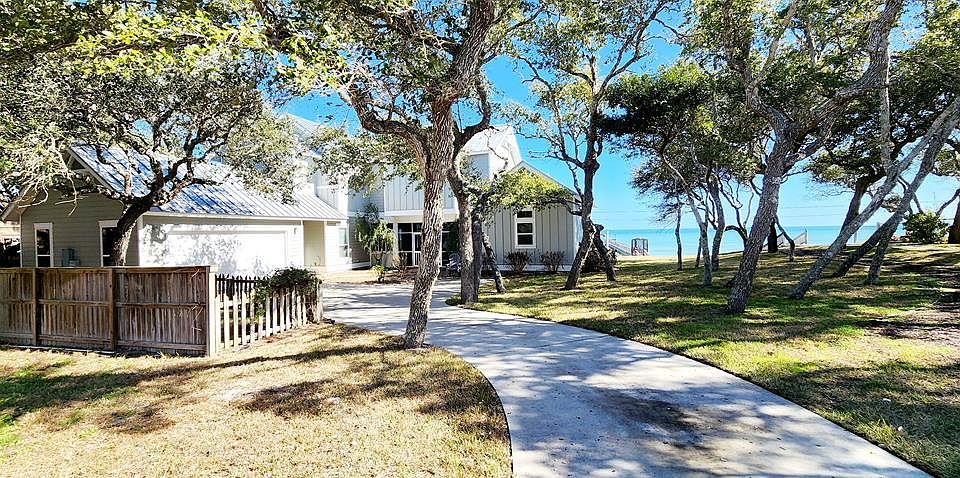 1667 N Fulton Beach Rd, Rockport, TX 78382 | Zillow