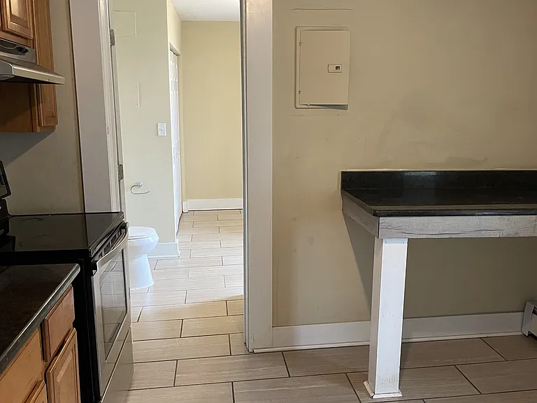 71 N Main St — Photo 14
