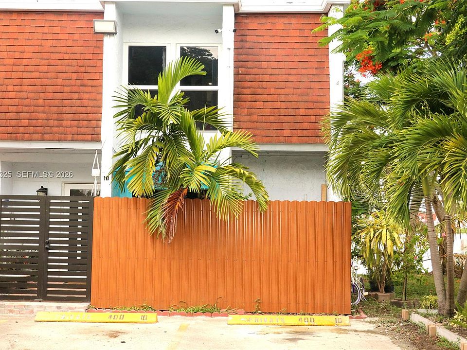 1st image of 400 NW 107th Ave APT 10C