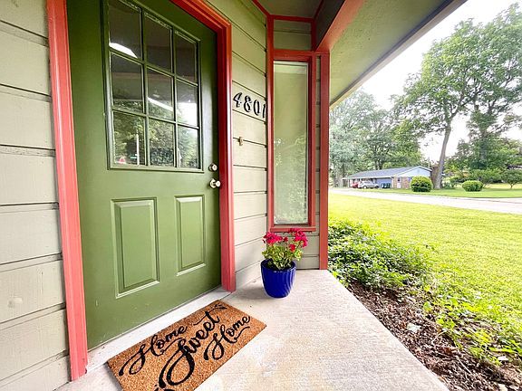 3rd image of 4801 W Riverbend Dr