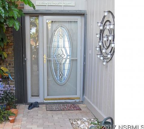 3rd image of 158 Breezeway Ct