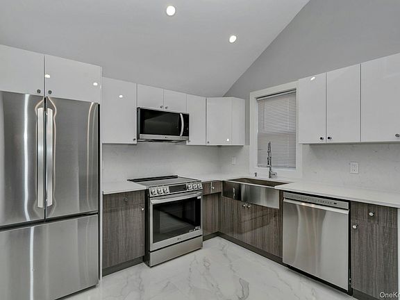 5th image of 25 Miller St