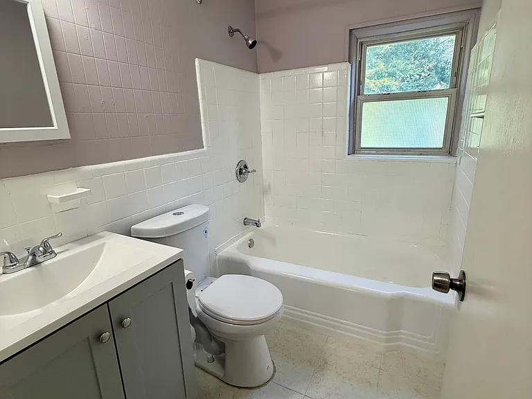 535 W Church Rd — Photo 6