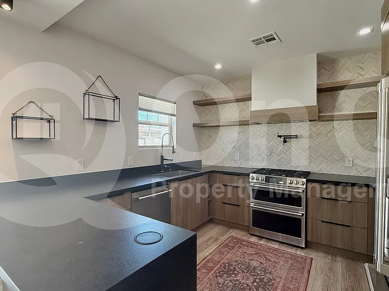 1029 E Garfield St #A — Photo 12