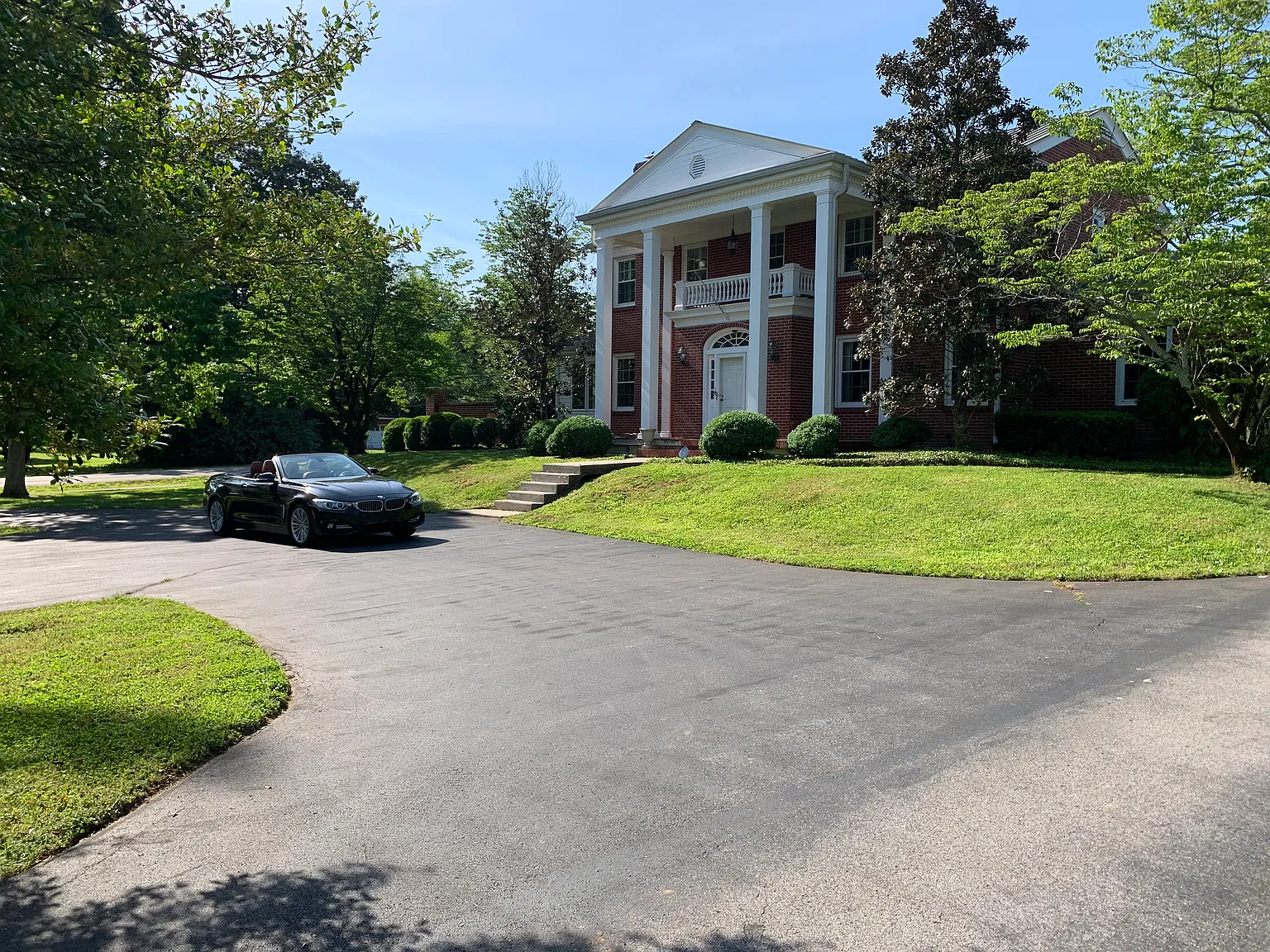 4 bed, 3400 sqft, $3,000 — Photo 2