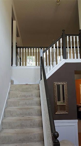 2nd image of 4260 River Ridge Rd