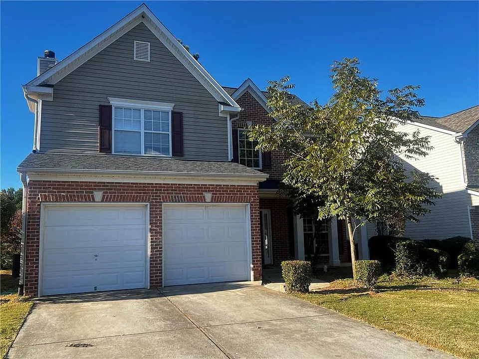 835 Clairidge Ln