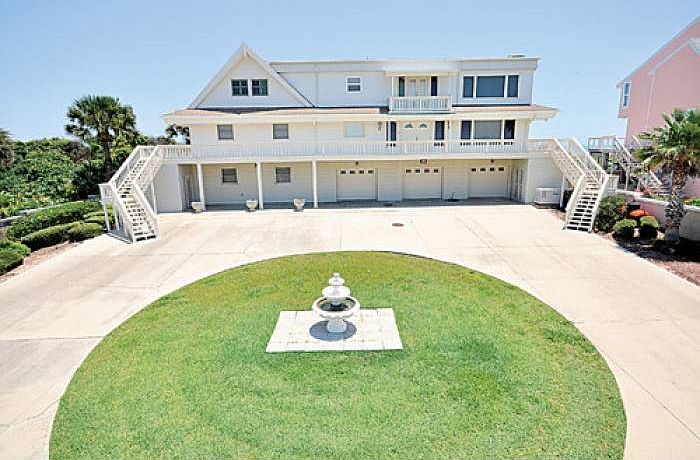 Interluxe Auction - St. A