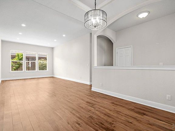 4th image of 1197 Vintage Greens Drive