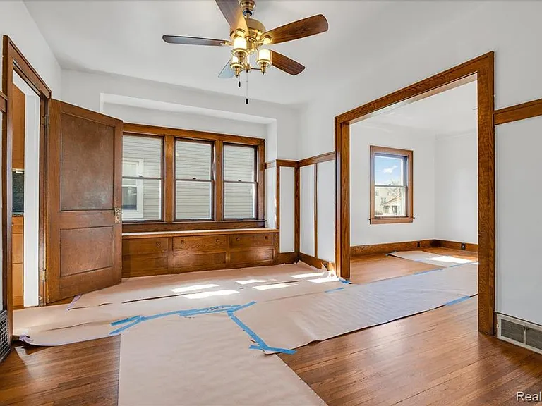 522 N Washington Ave — Photo 5