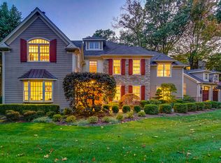 4 Fox Hill Ln, Short Hills, NJ 07078